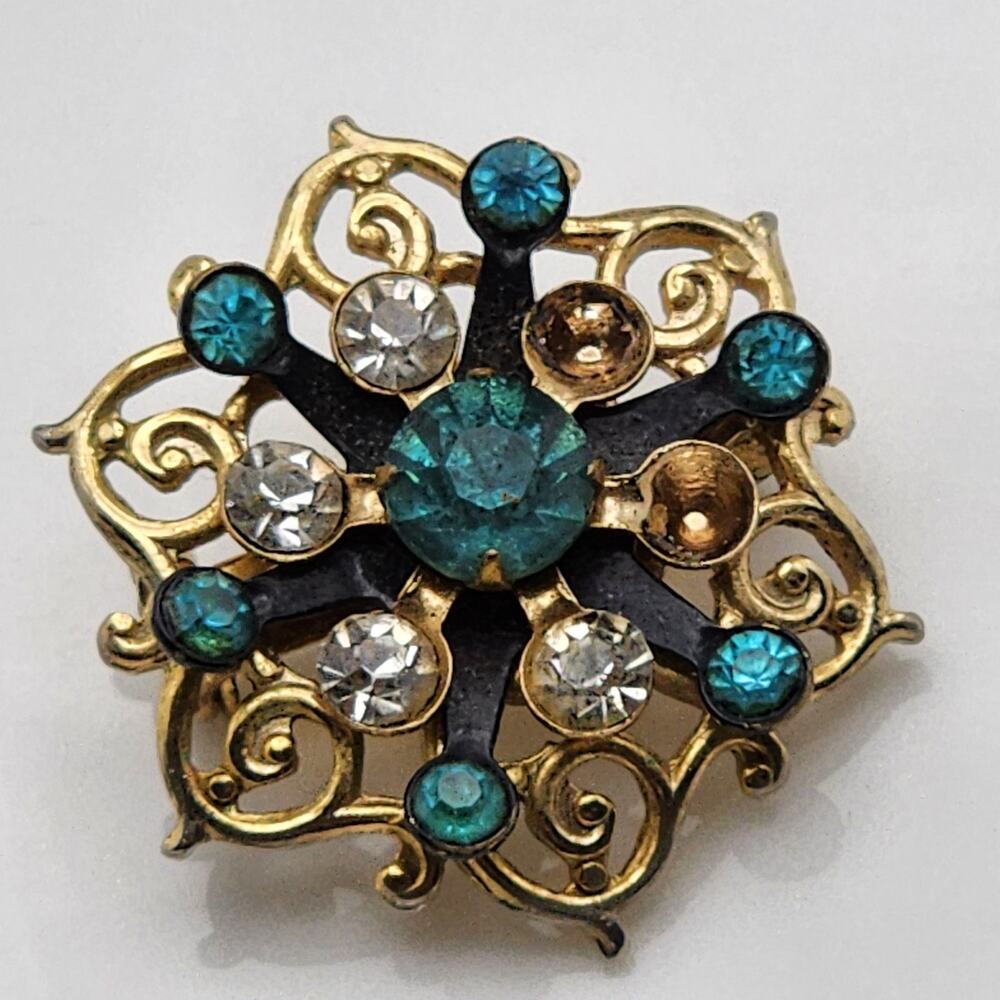 Vintage Rhinestone Gold Brooch Pin